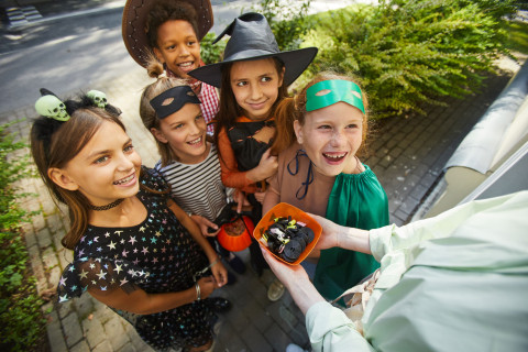 Snoephuis Halloween optocht Buurtvereniging Schilderswijk Krimpen